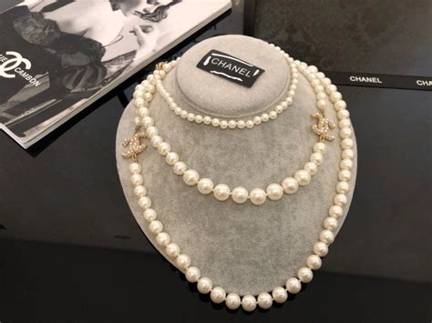 chanel chain necklace replica|chanel knockoff pearl necklace.